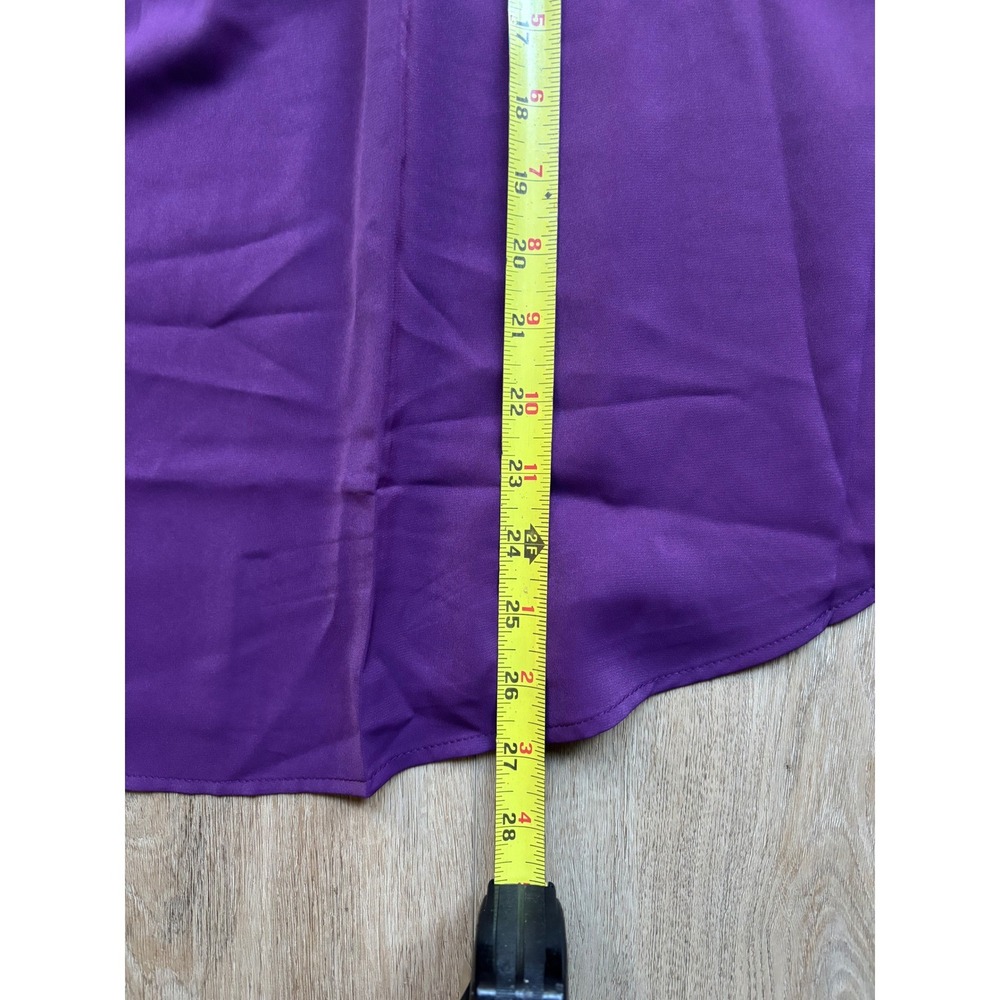 Gaharu Purple Sleeveless V-Neck Blouse Pleated Back Shell Top Womens Large NWT - Picture 5 of 7